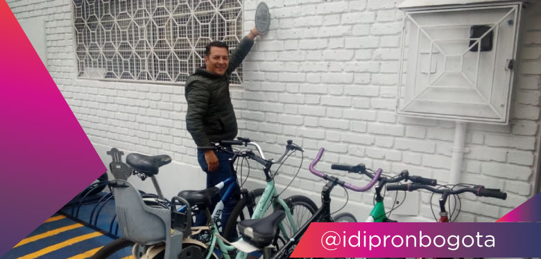 Subdirector en cicloparqueadero calle 63 sello plata