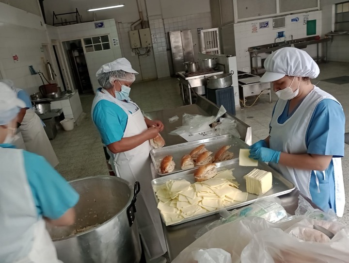 ¡IDIPRON avanza en la forma en que se entregan los alimentos a los NNAJ! 