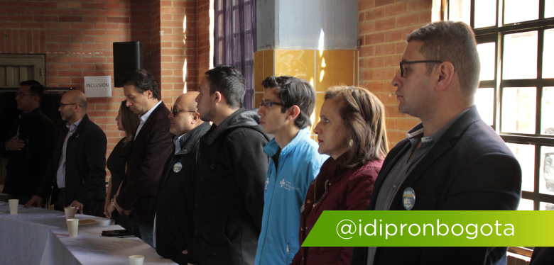 Director y funcionarios del IDIPRON en rendición de cuentas