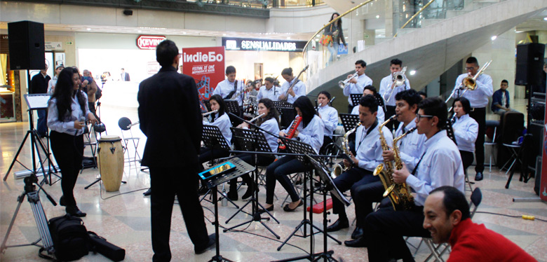 imagen orquesta idipron en festival cine independiente Bogotá