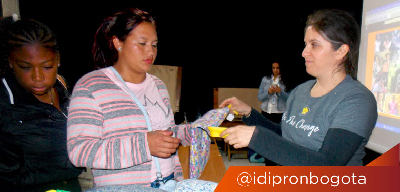 Jóvenes en evento Days for Girls