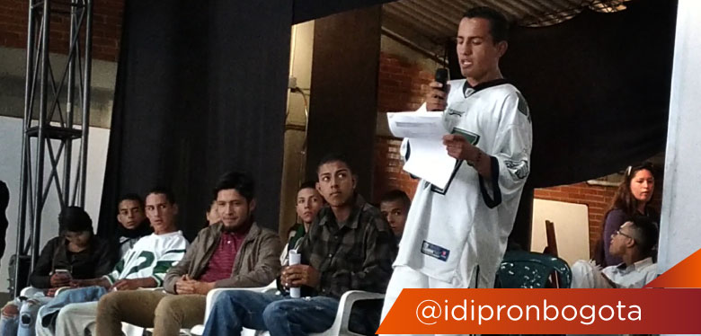 Jóvenes en jornada de autogobierno