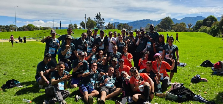 Bogotá e IDIPRON celebran la participación de 70 jóvenes en la carrera “Corre Mi Tierra”, gracias a la Gestora Social Carolina Deik Bogotá e IDIPRON celebran la participación de 70 jóvenes en la carrera “Corre Mi Tierra”, gracias a la Gestora Social Carolina Deik